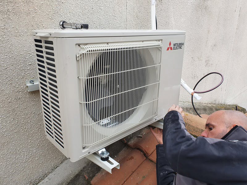 Installation d'une climatisation réversible à Narbonne (PAC air/air)